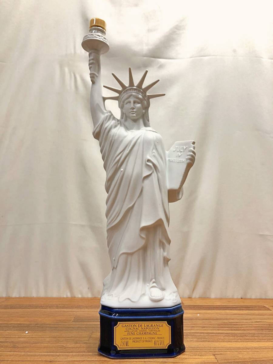 ガストン ド ラグランジュ 750ml ブランデー 自由の女神をお